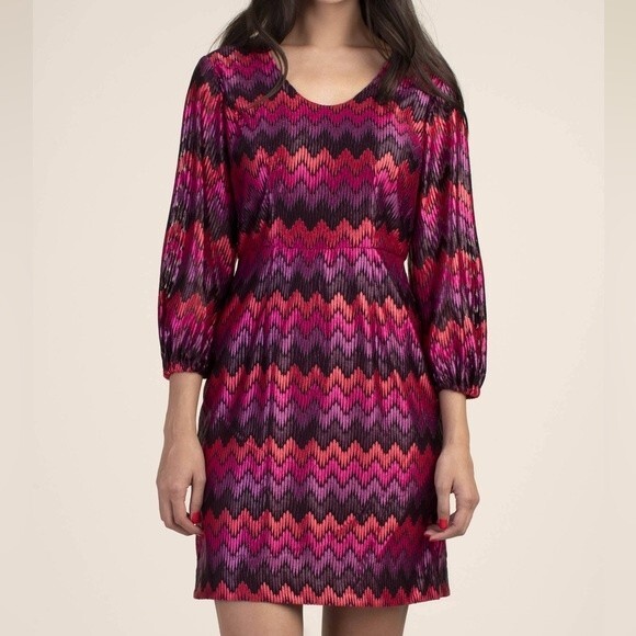 Trina Turk Nicole Dress Shimmer Embroidered Chevron Midi Dress Size Small 4/6 - Picture 1 of 13